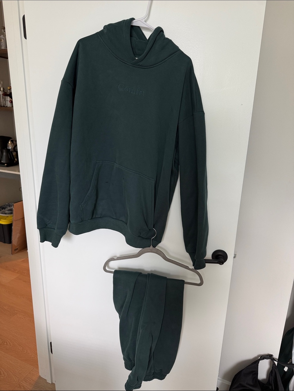 Comfrt Men's Deep Green Pullover Hoodie & Pants
